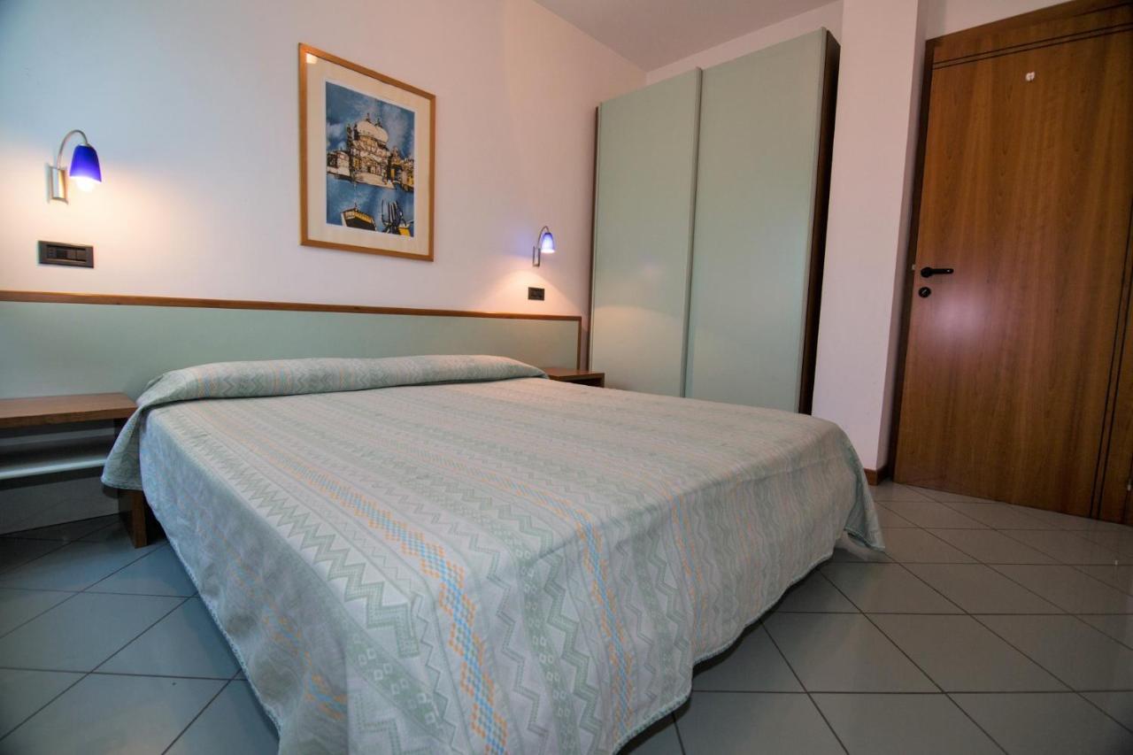 Appartamento Mediterraneo San Benedetto del Tronto Exterior foto