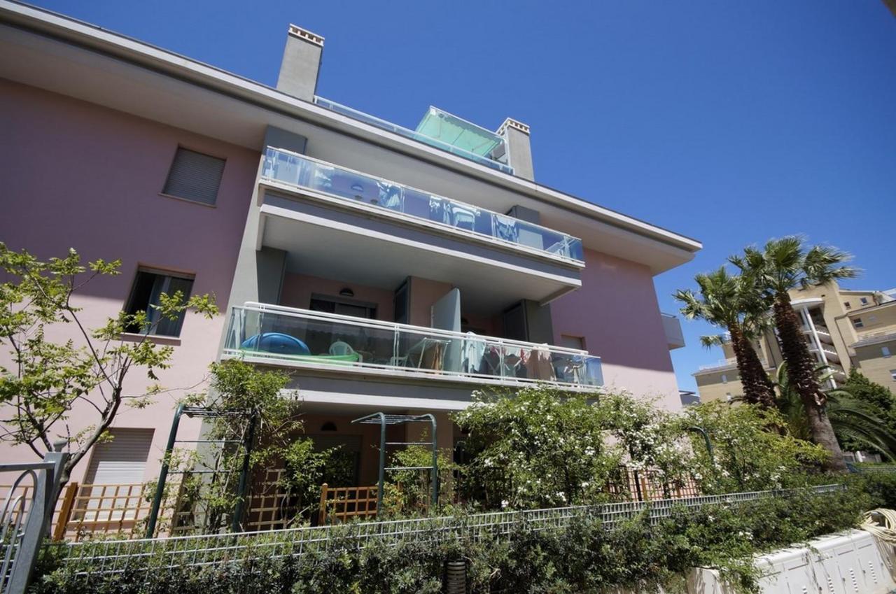 Appartamento Mediterraneo San Benedetto del Tronto Exterior foto